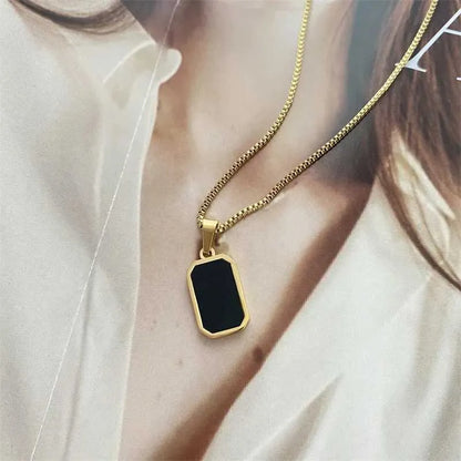 Minimalist Gold Rectangular Pendant Necklace – Black Stone Stainless Steel Chain for Women